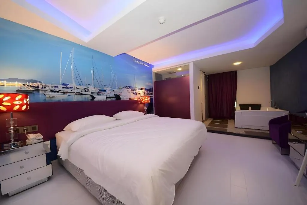 Unic Hotel