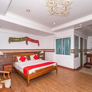 2* Hotel Oyo 89864 Holiday Park