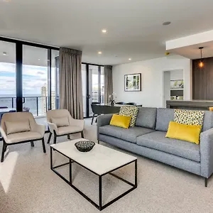 https://qube-broadbeach.queenslandhotels.net